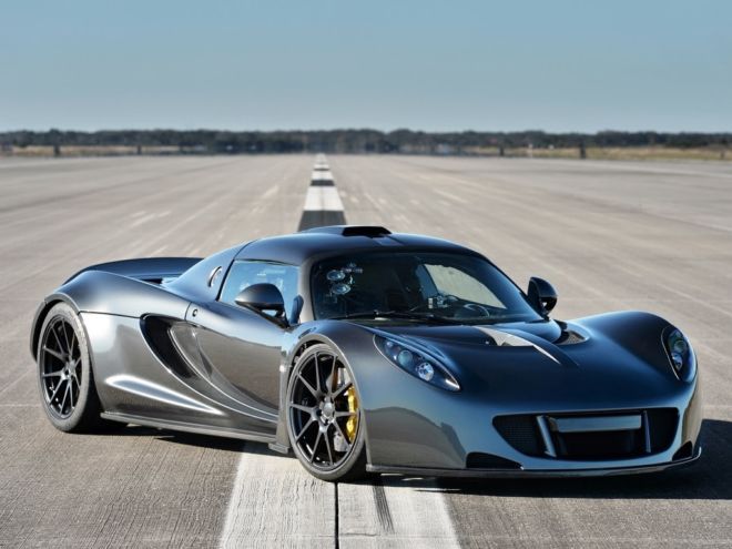 11 Famous Super Cars And Their Speed Records | Funzug.com