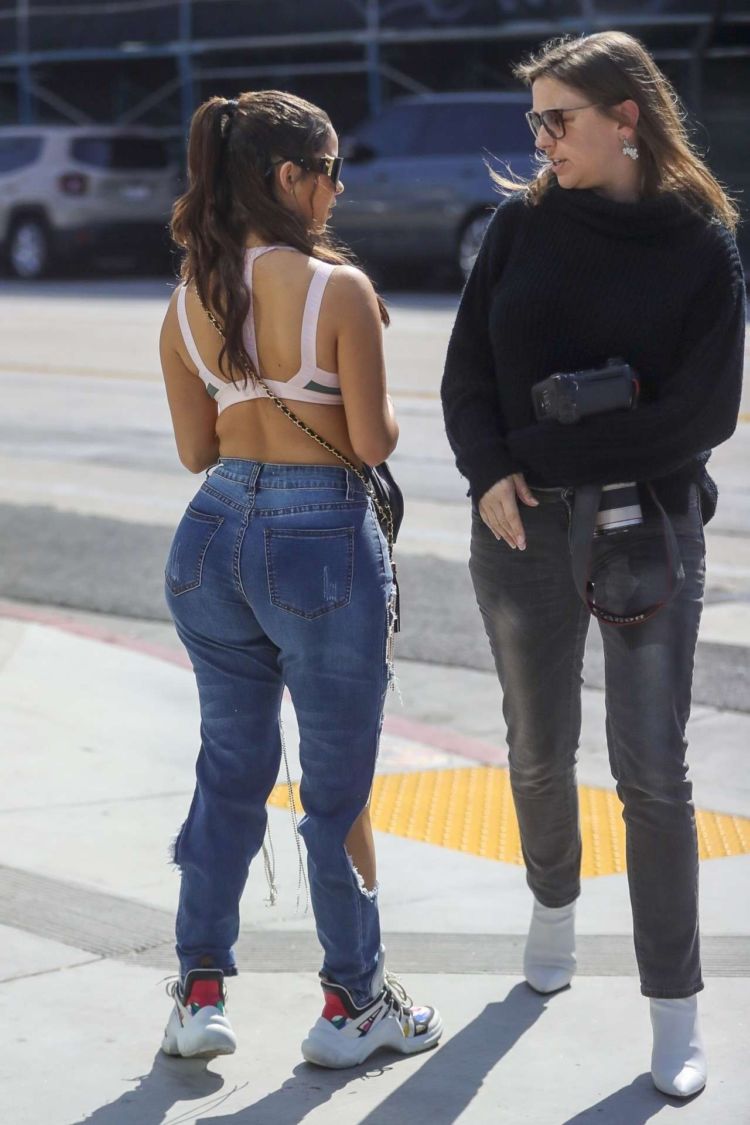Demi Rose Mawby Candids In Jeans Out In Los Angeles