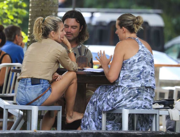 Elsa Pataky Candids In Denim Shorts Out At Byron Bay