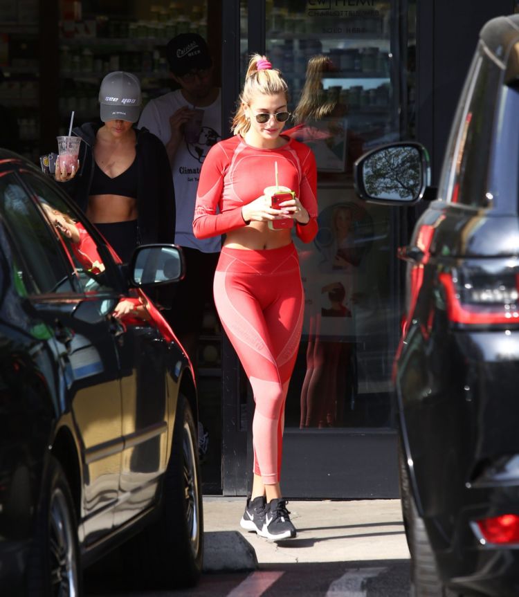 Stylish Hailey Baldwin Candids After Morning Workout In Hollywood