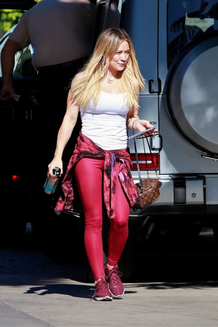 Stunning Hilary Duff Heading Out For Lunch In Los Angeles