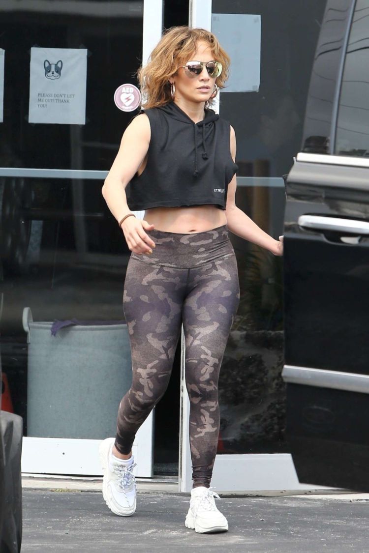 Jennifer Lopez Candids In Leggings At The Gym In Miami
