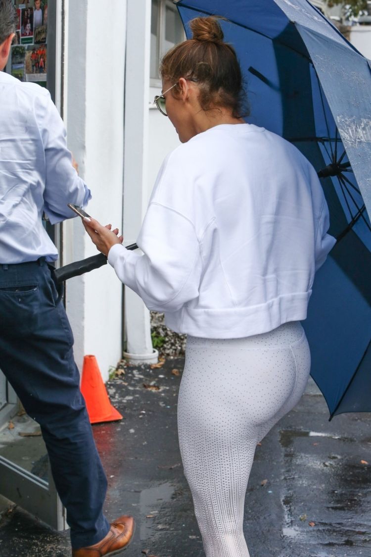 Jennifer Lopez Candids In White Tights While Arriving At The Gym