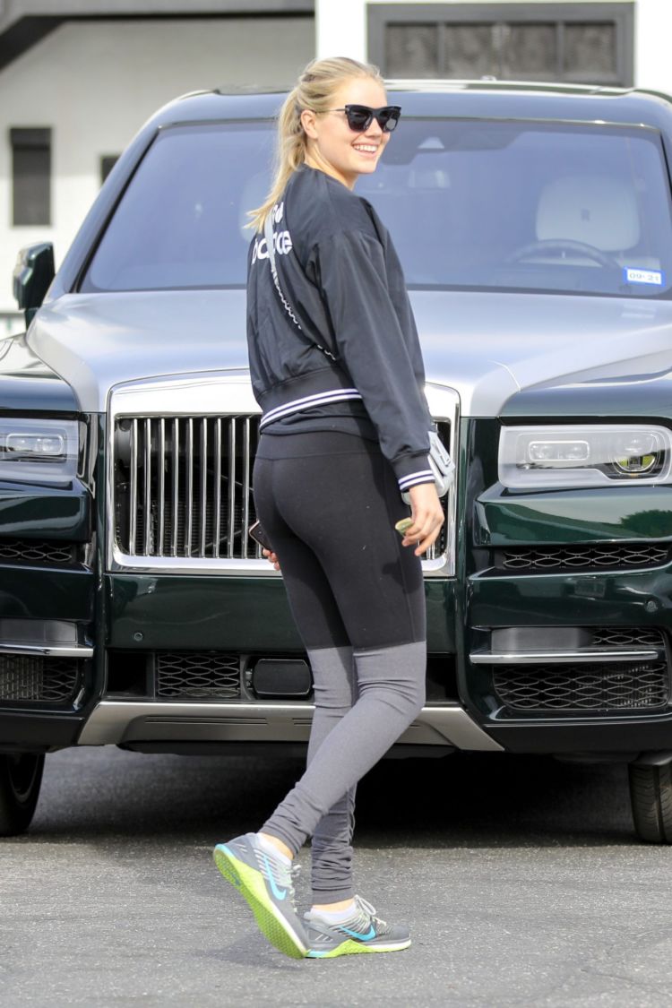 Kate Upton Spotted Outside A Gym In Beverly Hills
