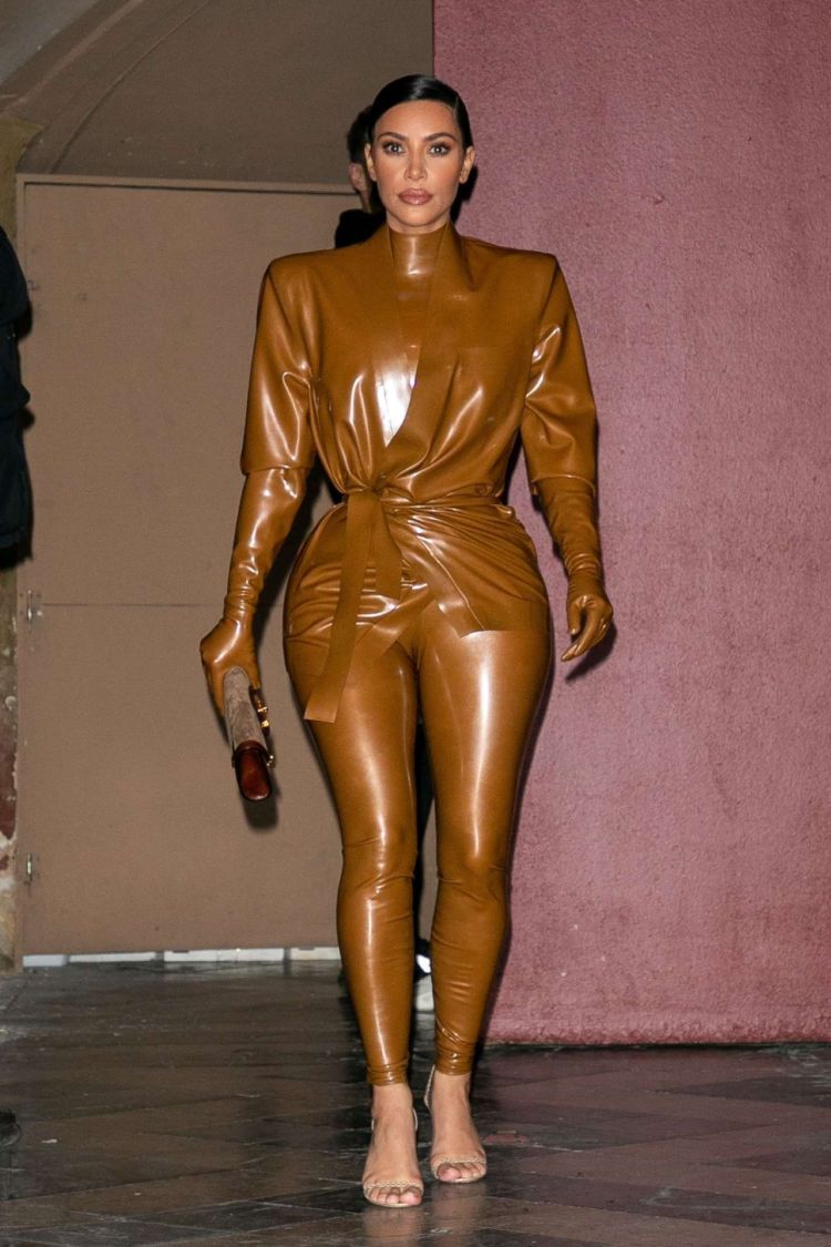 Kim Kardashian Candids Outside K West's Sunday Service at Theatre Des Bouffes Du Nord In Paris