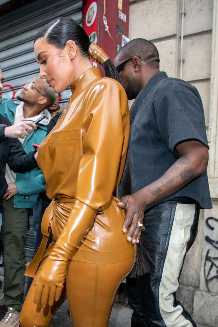 Kim Kardashian Candids Outside K West's Sunday Service at Theatre Des Bouffes Du Nord In Paris