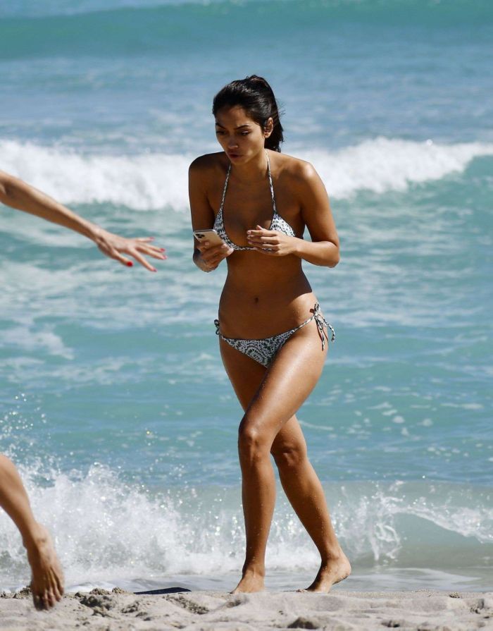 Ambra Gutierrez Enjoys Her Bikini Vacation At The Beach In Miami