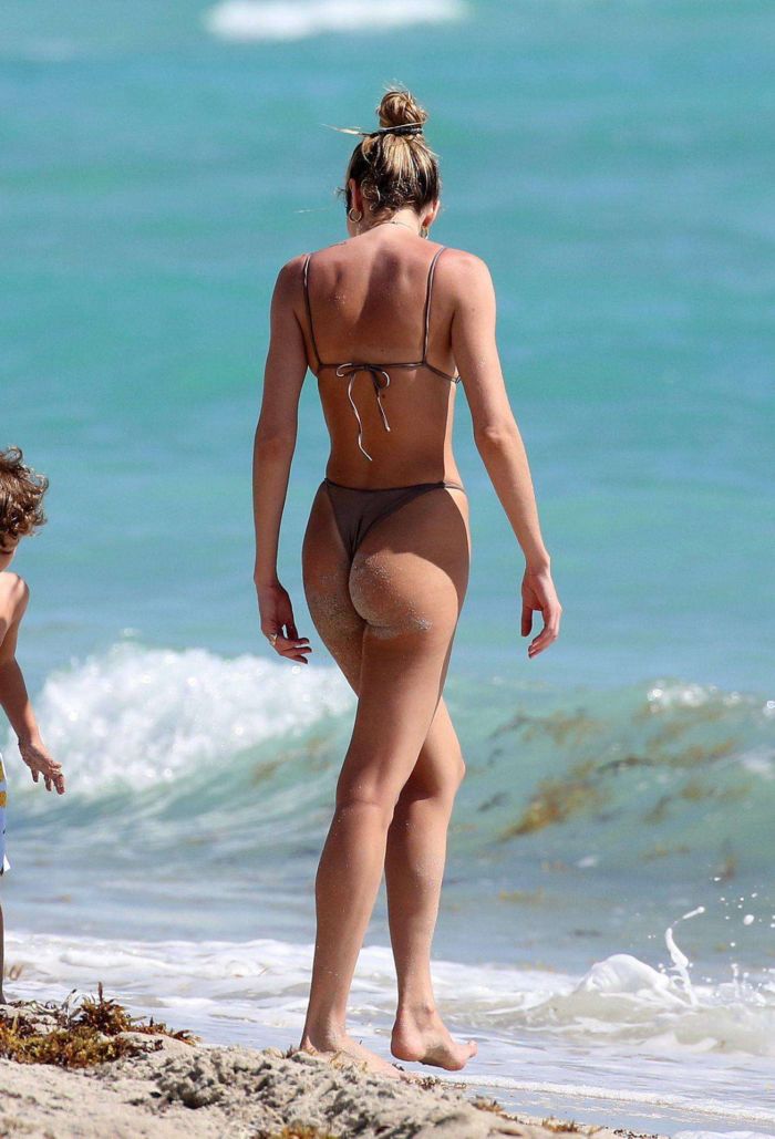Candice Swanepoel Vacationing In A Bikini On The Beach In Miami
