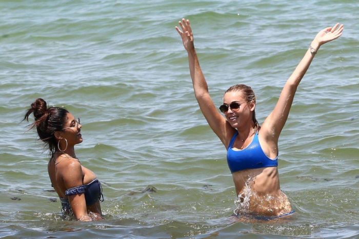 Elizabeth Turner And Danielle Herrington Enjoying In Bikini At The Beach In Miami