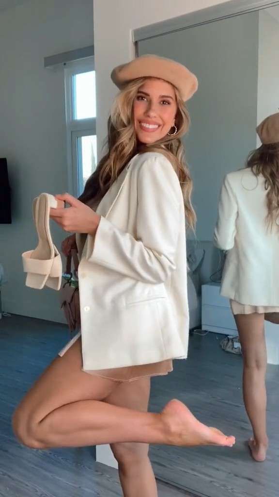 Kara Del Toro Looks Stunning In A Mini Dress
