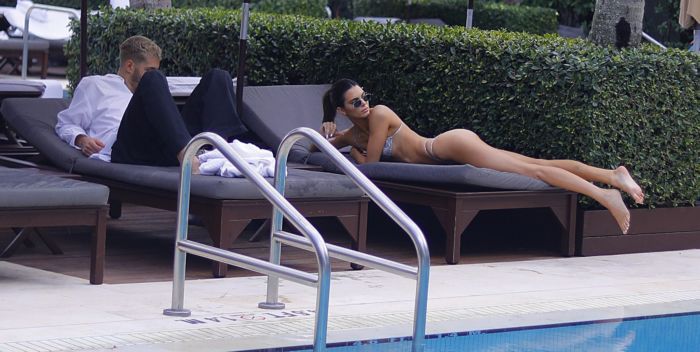 Kendall Jenner Spotted In A Printed Bikini At A Pool In Miami