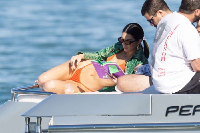 Kendall Jenner Candids In Bikini On A Yacht In Miami